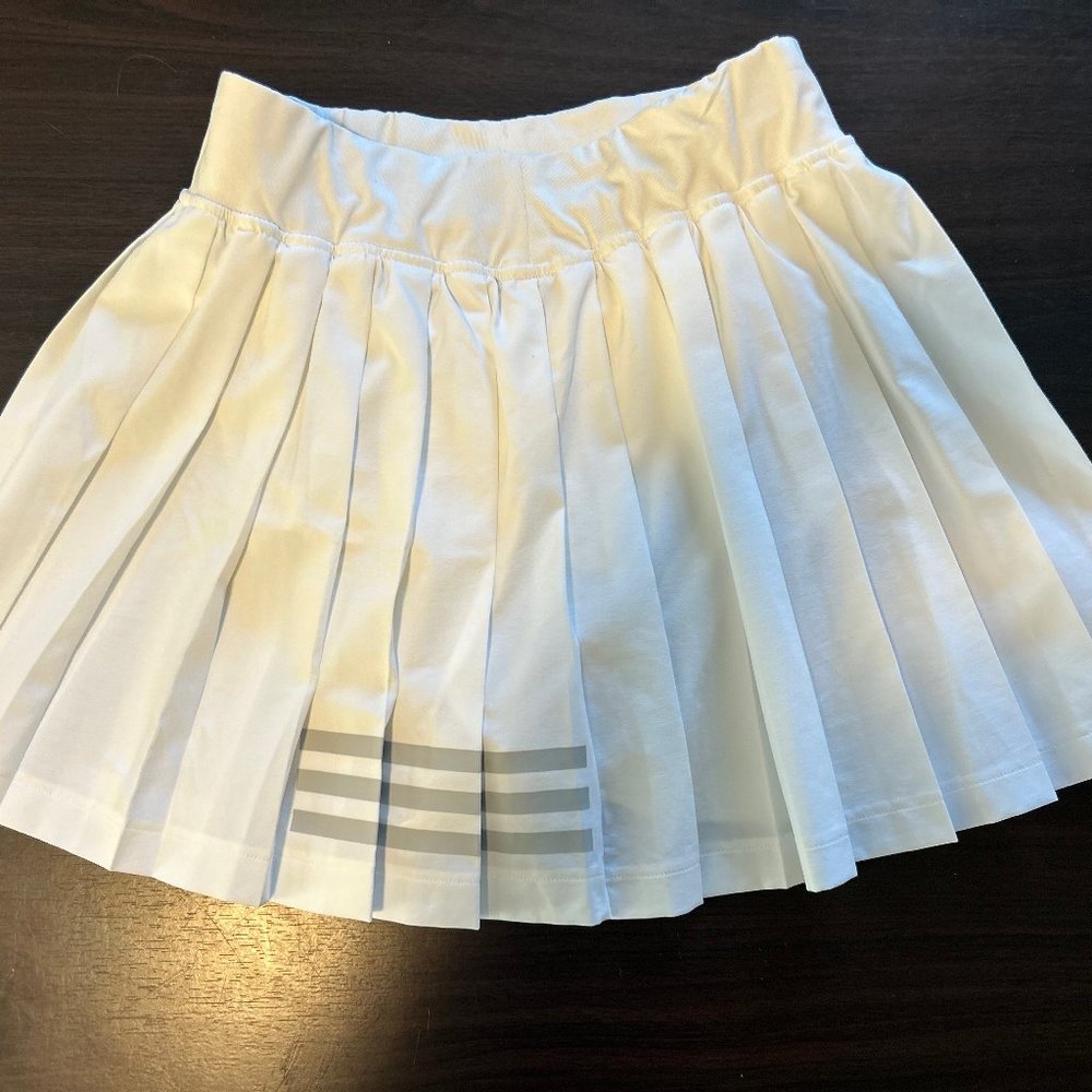 adidas Women's Spring Club tennis skirt (Small)